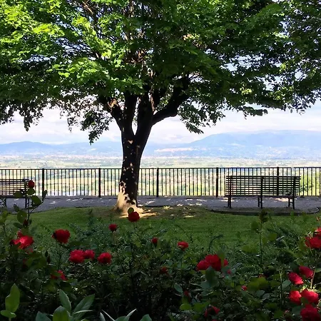 Relais La Corte Di 4* 贝托纳