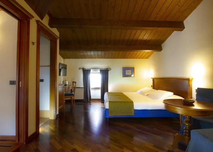 Hotel Relais La Corte Di 4*